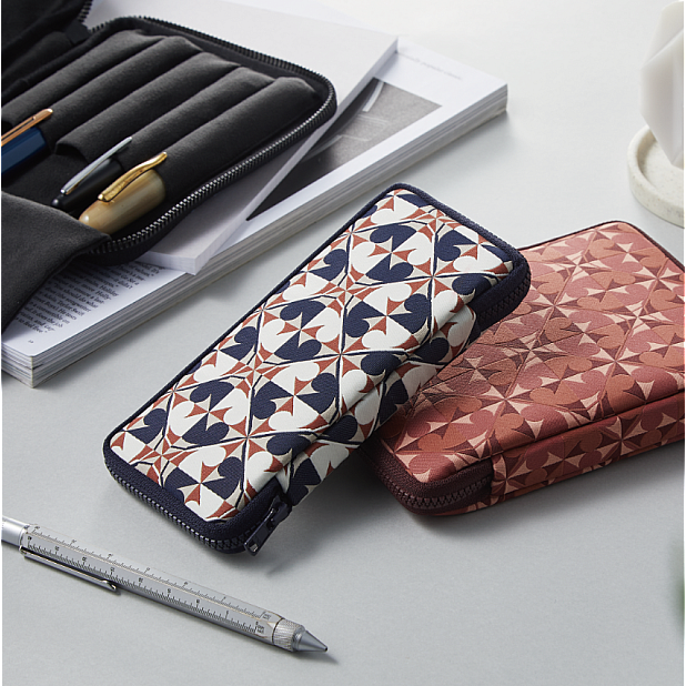 Kyoku Haku Archeology White Zippered Pen Pouch (Triple)