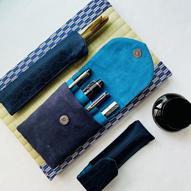 Kyoku Haku Classic Dark Blue Pen Pouch (Single)