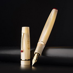 Leonardo Cavalluccio Rosso Panta Rei Ivory Mother-of-Pearl GT Reservoarpenna