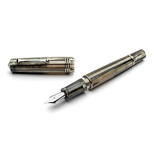 Leonardo Momento Zero Grande 2.0 Sand ST Fountain pen