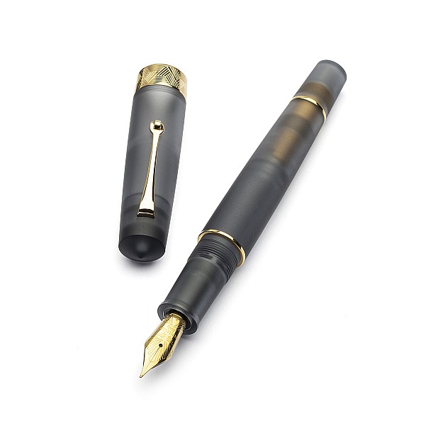 Leonardo Momento Zero Grande Pura Frosted Grey GT Fountain pen