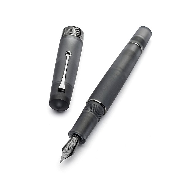Leonardo Momento Zero Grande Pura Frosted Grey RT Fountain pen