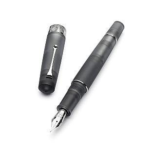Leonardo Momento Zero Grande Pura Frosted Grey ST Fountain pen