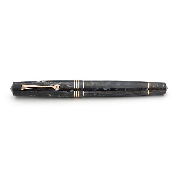 Leonardo Momento Zero Horn RGT Fountain pen