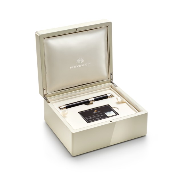 Pluma Estilográfica Maybach The Peak I Lustrous Midnight Black PT