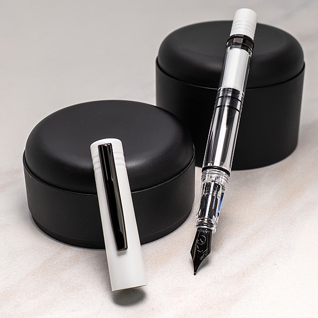 Monteverde MP1 White Lotus Limited Edition Caneta de Tinta Permanente