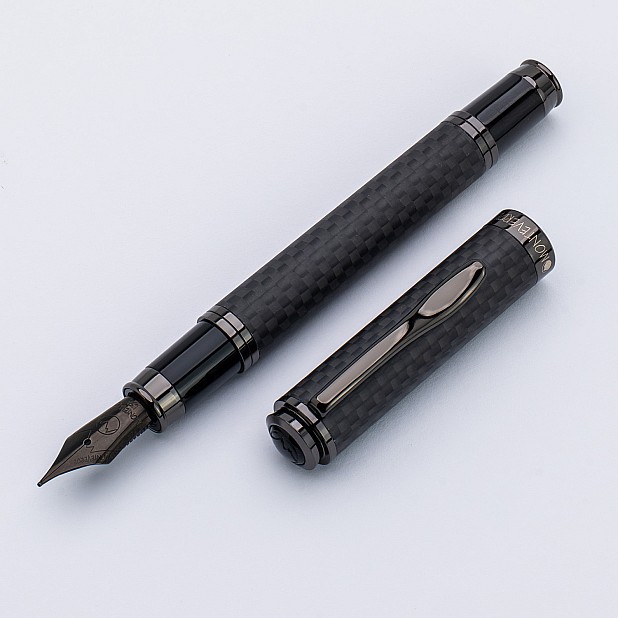 Monteverde Innova Matte Carbon Fiber Gunmetal Caneta de Tinta Permanente