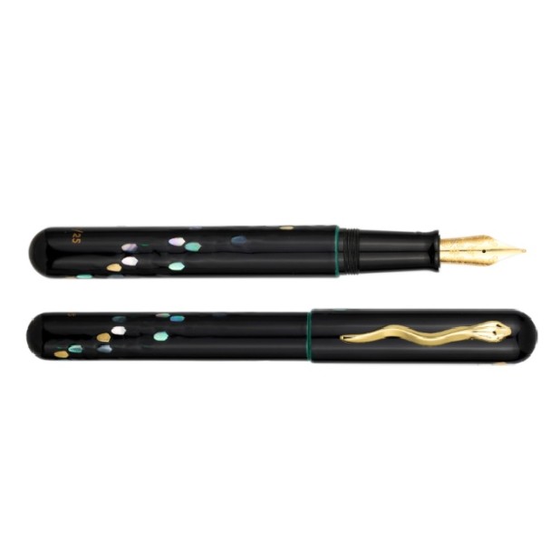 Ikkaku by Nahvalur Urushi Year of Snake LE Stylo plume