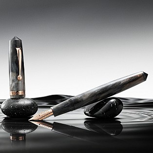 Omas Studio Grigio Luminoso RGT Stylo plume