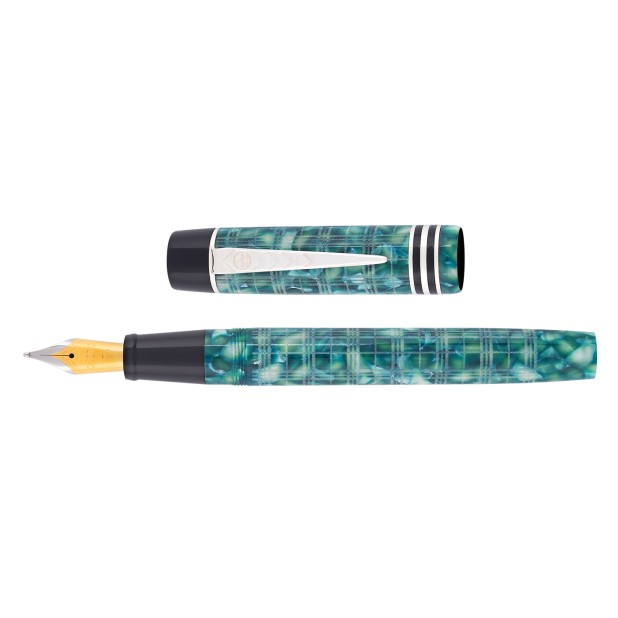 Onoto Magna Macbeth Green Fountain pen