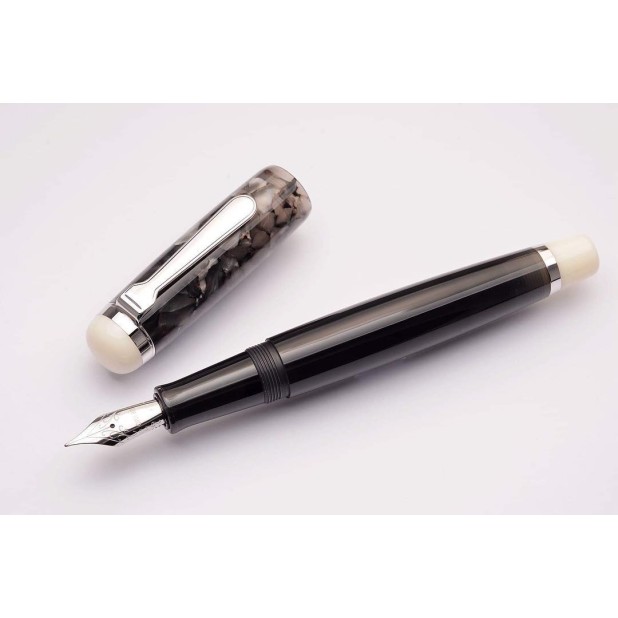 Opus 88 Omar Grey Fountain pen