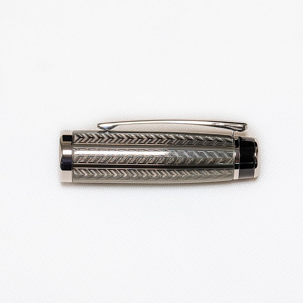 Opus 88 Opera Grey Arrow Fountain pen