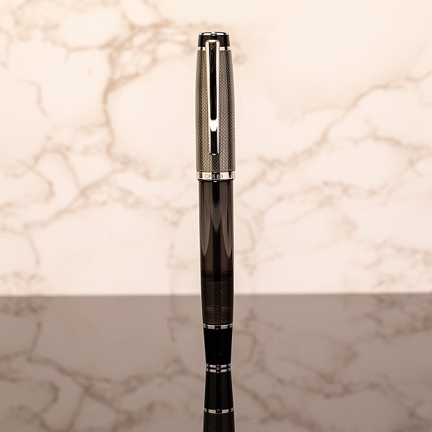 Opus 88 Opera Grey Dot Fountain pen
