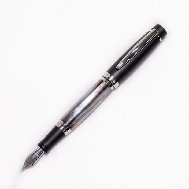 Opus 88 Premium Shell Black Mother of Pearl Stylo Plume