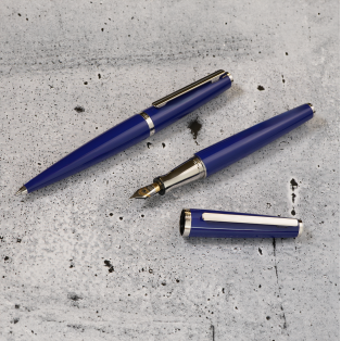 Otto Hutt Design 06 Classic Blue Ballpoint Otto Hutt Design 06 Classic Blue Ballpoint