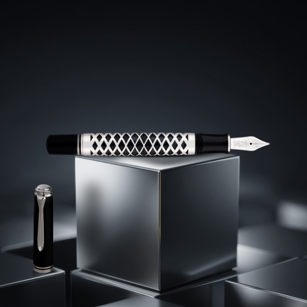 Pelikan Souverän M805 Metal Sleeve Füllfederhalter