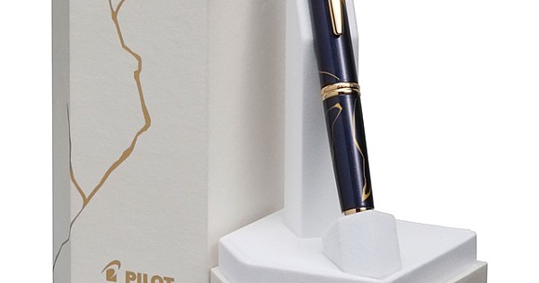 Pilot Capless Golden Journey 2026 Limited Edition Fountain Pen