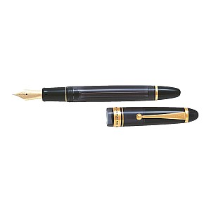 Pilot Custom 823 Black Fountain pen