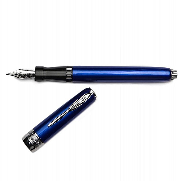 Pineider La Grande Bellezza Full Metal Jacket 14KT Lightning Blue Fountain pen