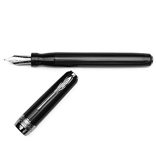 Pineider La Grande Bellezza Full Metal Jacket Midnight Black Fountain pen