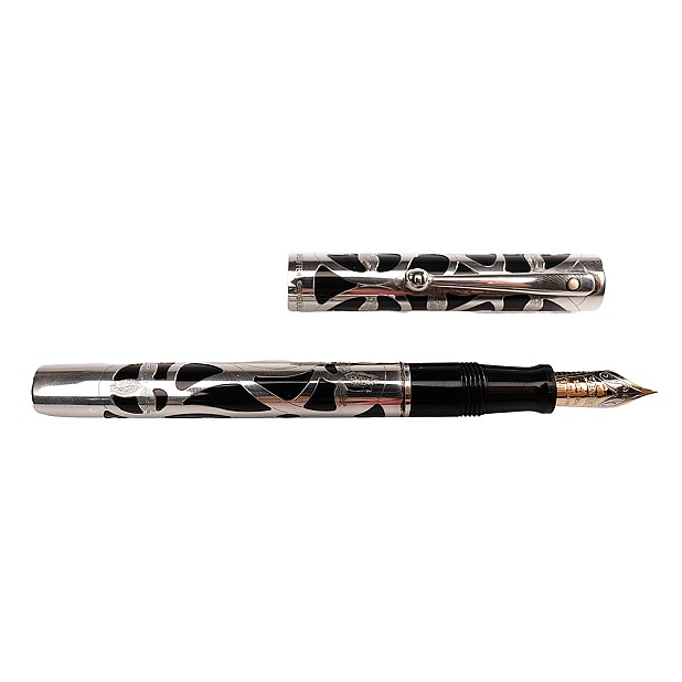 Sheaffer Nostalgia Silver Fountain Pen and Crystal Inktwell Pre-owned