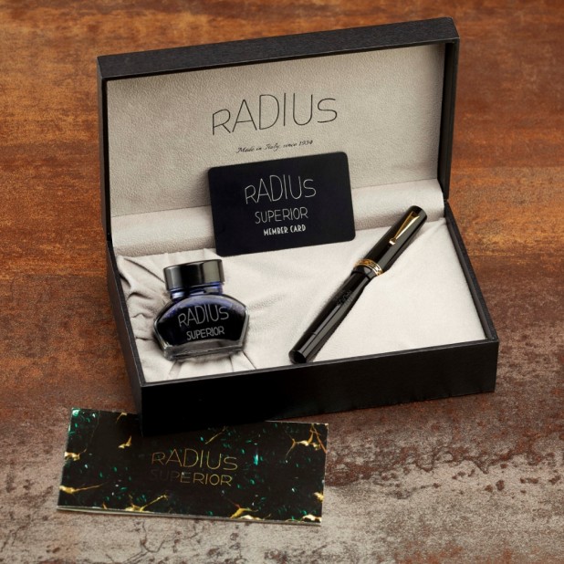 Radius Superior Corniglia Black Vulpen