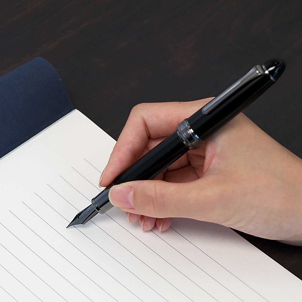 Sailor 1911L Black BT Naginata Togi Vulpen