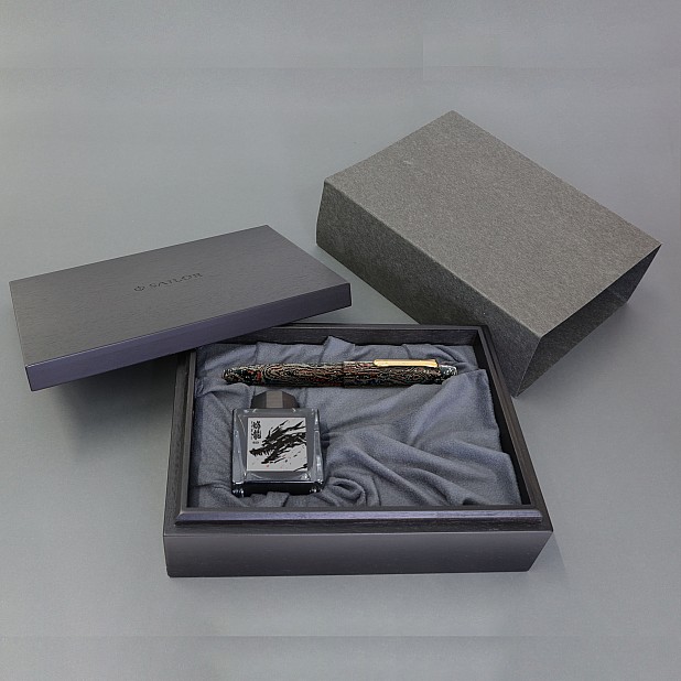 Sailor 1911 King of Pens Enryu Ebonite GT Naginata Togi Reservoarpenna