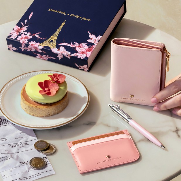 Sheaffer Sentinel Emily in Paris Matte Pink Bow ST Balpen