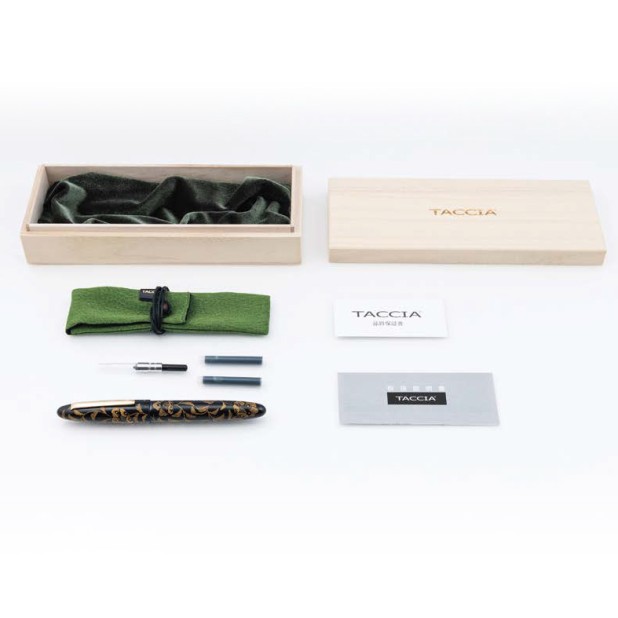 Taccia Rei-en Urushi Shi-en Fountain pen