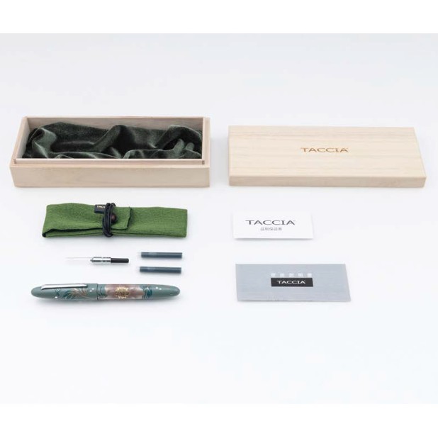 Taccia Mizu-ki Maki-e Urushi Kanshakuyaku Fountain pen