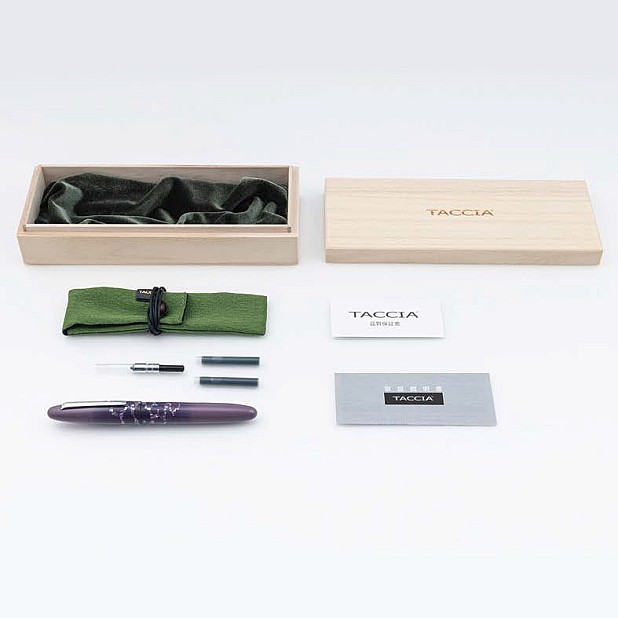 Taccia Rei-en Urushi Shi-en Fountain pen