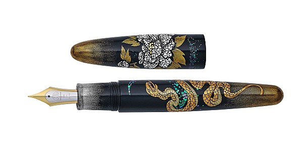 Taccia Miyabi Empress Maki-e Serpent LE Fountain pen - Vulpen