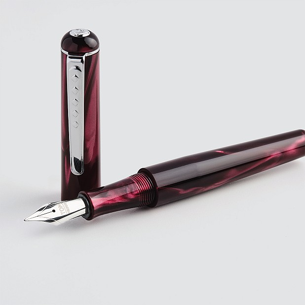 Tom Hessin Charles Collection Castle Claret Füllfederhalter