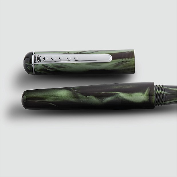 Tom Hessin Charles Collection Highland Green Stylo Plume