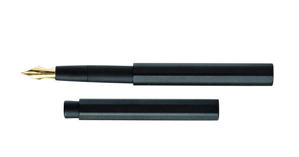 The Studio Pocket Fountain Pen 2.0 | Black The Studio Pocket Fountain Pen 2.0 | Black