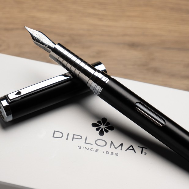 Diplomat Nexus Black CT Vulpen