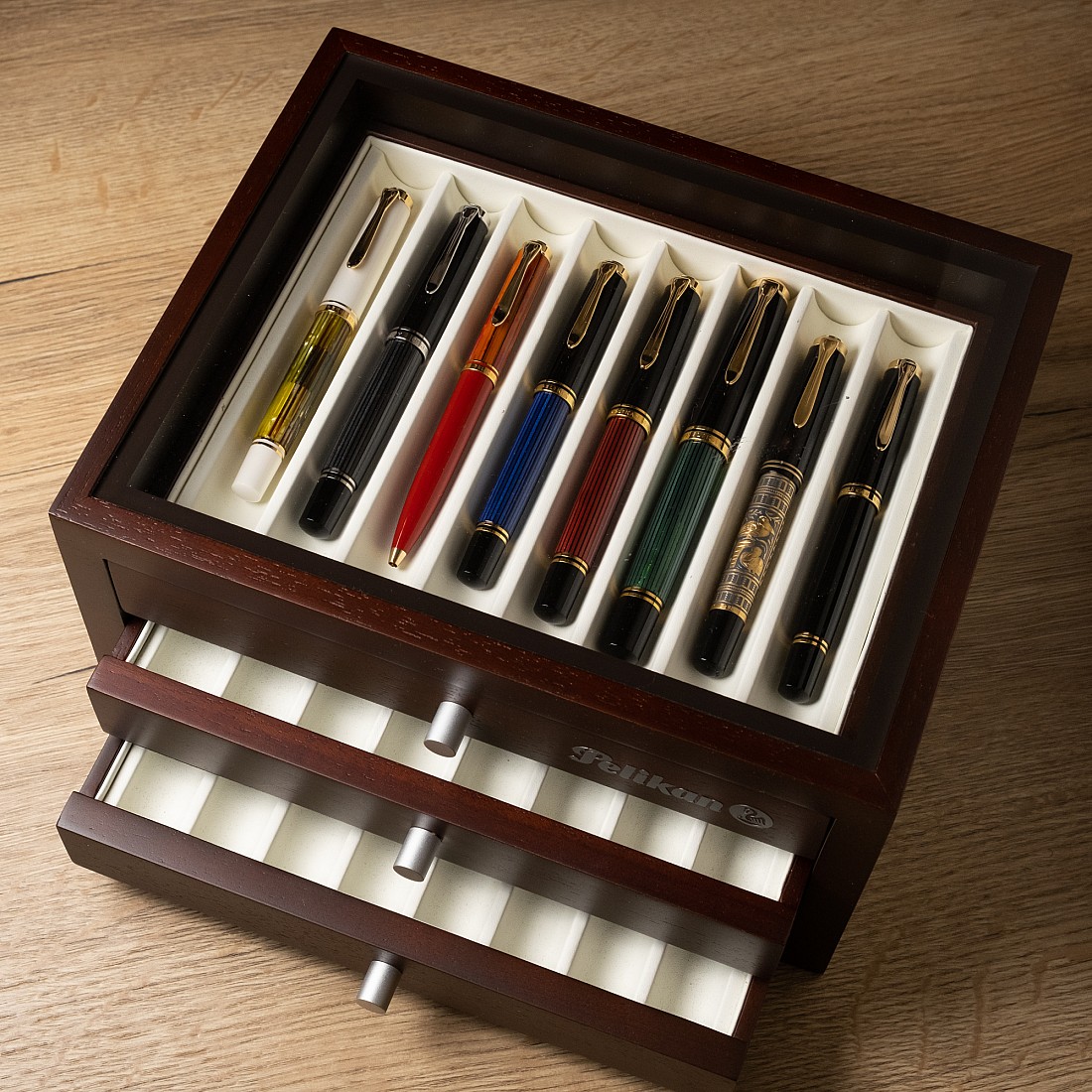 Stemmen verkwistend compact Pelikan Collector's Box (24 pens) - Verzameldoos / Pen case | Appelboom.com