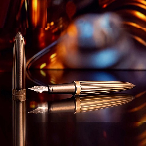 Diplomat Aero Oxyd Brass Caneta de Tinta Permanente