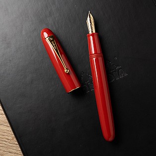 Namiki Yukari Royale Vermilion Fountain pen