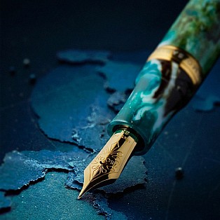 Visconti Homo Sapiens Nebula Eagle LE Fountain pen