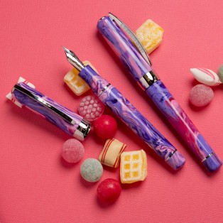 Visconti Voyager Dutch Pen Show 2024 Sugar Rush Edition Fountain pen  Visconti Voyager Dutch Pen Show 2024 Sugar Rush Edition Fountain pen