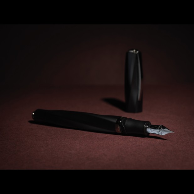 Visconti Divina Matte Black Fountain Pen