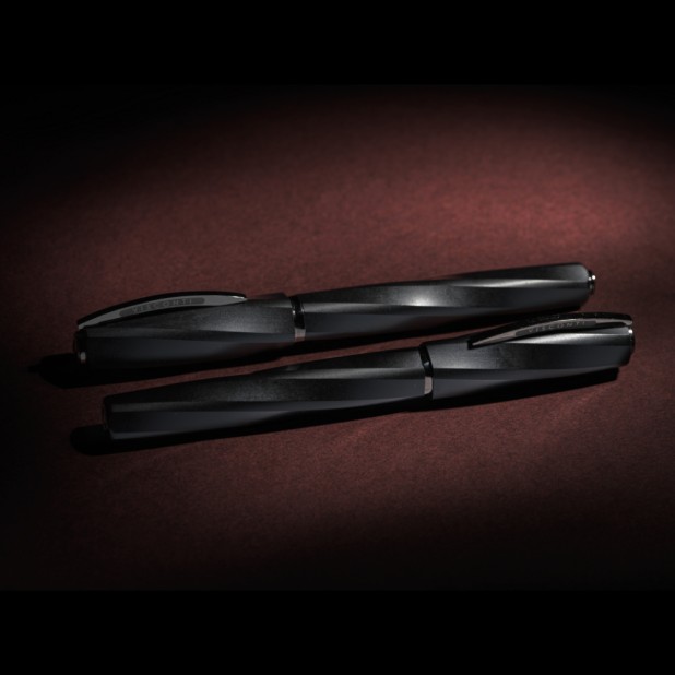 Visconti Divina Matte Black Rollerball