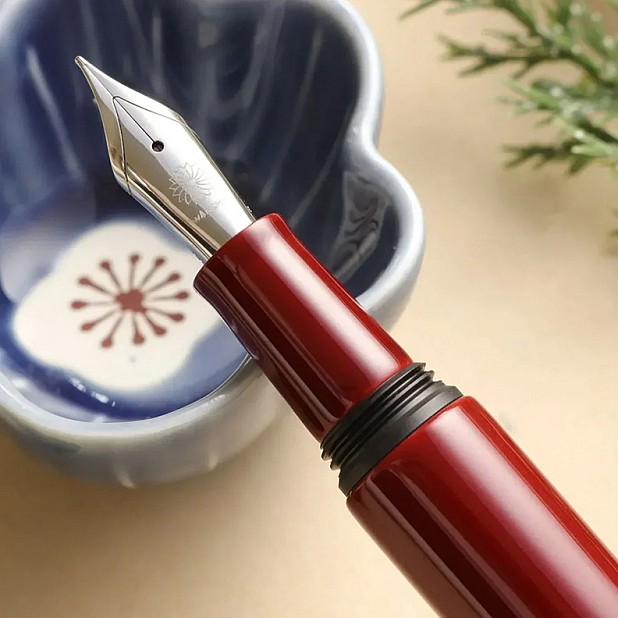 Wancher Dream Pen Aizu Urushi Aka Tamenuri Füllfederhalter
