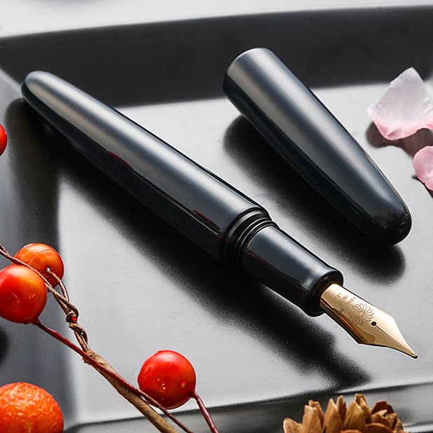Wancher Dream Pen True Urushi Blue Füllfederhalter