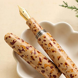 Wancher Dream Pen Tsugaru Urushi Anzu Fountain Pen