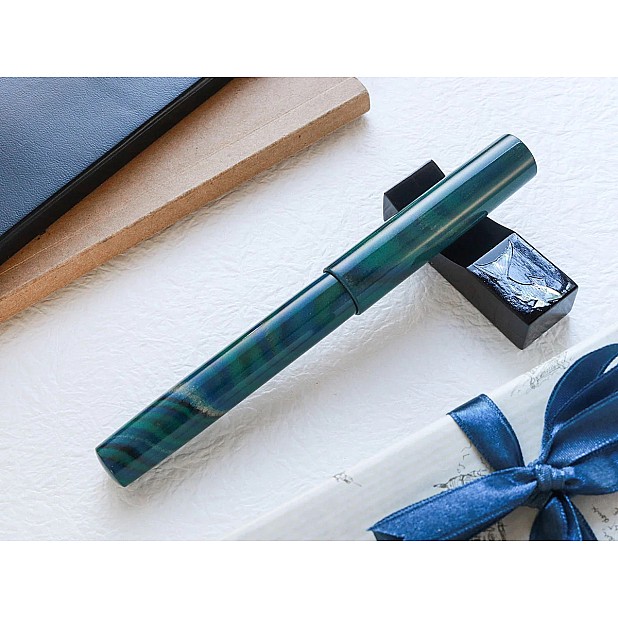 Wancher Mine Ebonite Marble Green Reservoarpenna