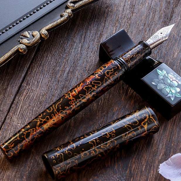 Wancher Sekai Saihi Urushi Kuro-age Original Caneta de Tinta Permanente