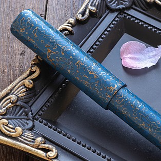 Wancher Sekai Saihi Urushi Ao-age Original Vulpen